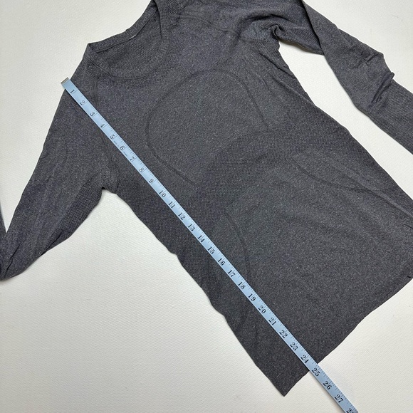 Lululemon Run: Swiftly Tech Long Sleeve in Heathered Inkwell Size 6 EUC - Picture 9 of 12